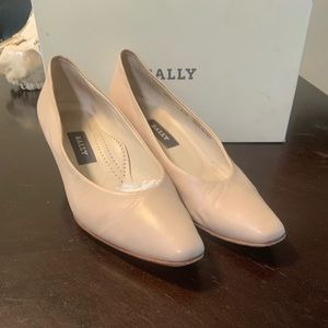 BALLY Annie Nappa Bone (color) Pump Heels